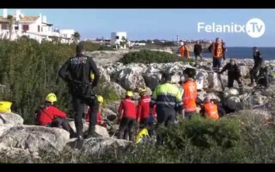 RESCATAT UN HOME CAIGUT DINS UNA ENCLETXA A CALA MARÇAL