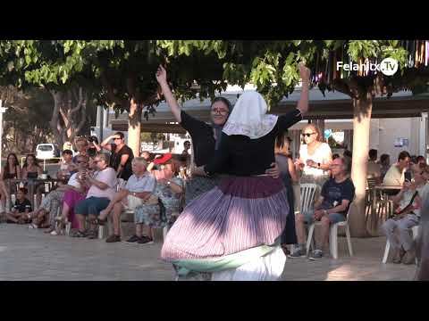 Mostra de ball i vestimenta tradicional amb Abeniara