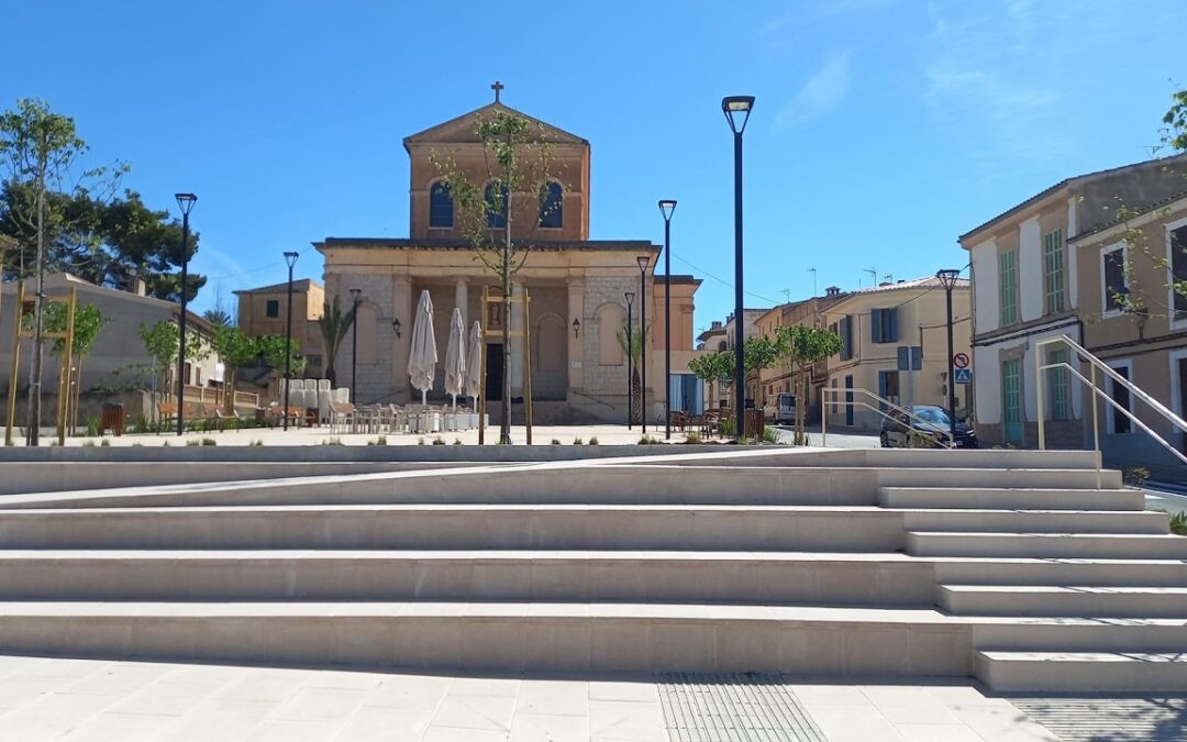Inauguració de la plaça de Cas Concos