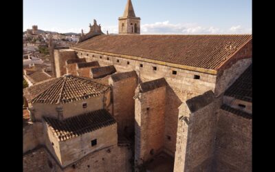 Les obres a la teulada del claustre del Convent